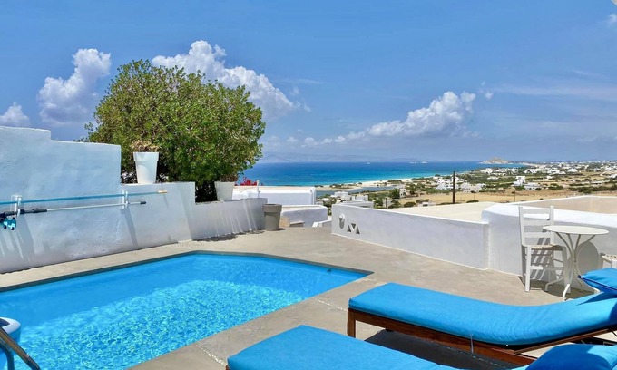 Naxos Villa | Kamari Villa-A2-w/private pool & outdoor spa-Jacuzzi