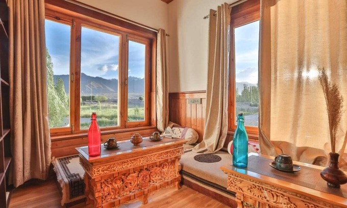 Leh Hotel | Kangseng House