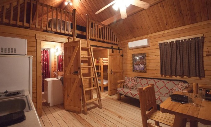 Tombstone Hotel | Katie's Cozy Cabins