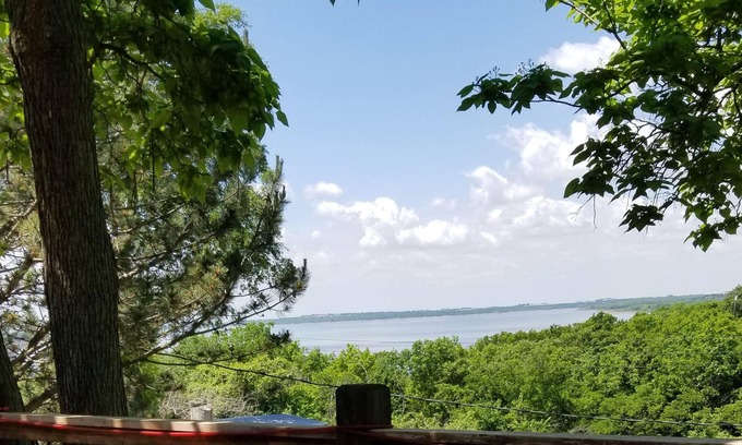 Kaw City House | Kaw Lake View and 30 Minutes from Pioneer Woman, Ree Drummond's Mercantile