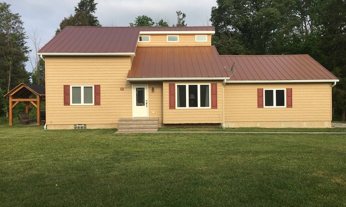 Kelleys Island House | Kelleys Island Luxury Home On Secluded Private Road