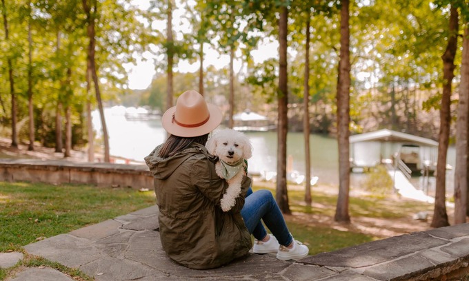 Saxony Forest House | Keowee Lakefront dock, canoe, kayaks, and more!