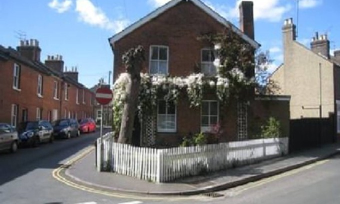 St Albans House | Keyfield Terrace