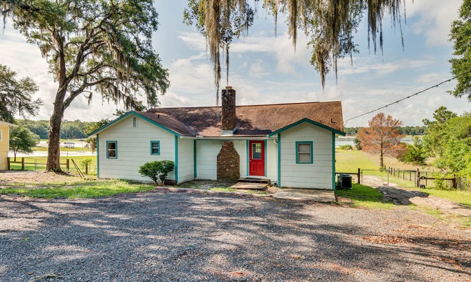 Keystone Heights Cottage | Keystone Heights Vacation Rental: On the Lake!