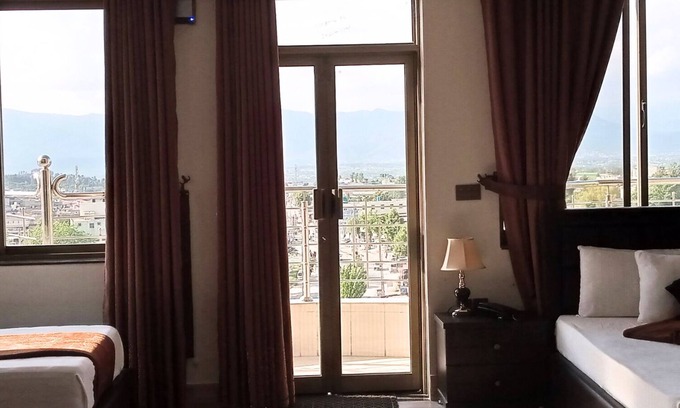 Mansehra Hotel | Khan Continental Hotel & Restaurant