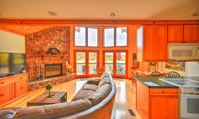 Logan Cabin | Kid friendly secluded Cabin w/Incredible views and stocked fishing pond.