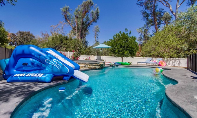 Poway House | Kids Paradise Cribs/POOL/SPA/PLAYSET/TOYS/BBQ