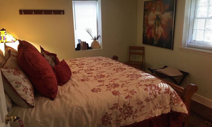 Jefferson Other | King Bed in Farmhouse on rural sheep and goat farm