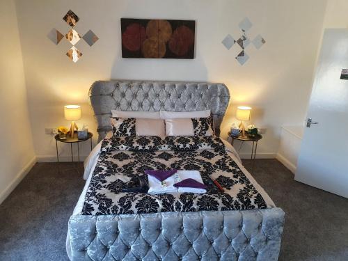 Morley House | king Bed Premium luxury suite + Free Parking + Free Fast WiFi
