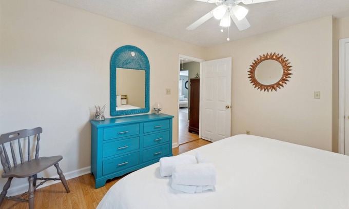 Tybee Island House | King Bedroom Marsh Side Getaway!