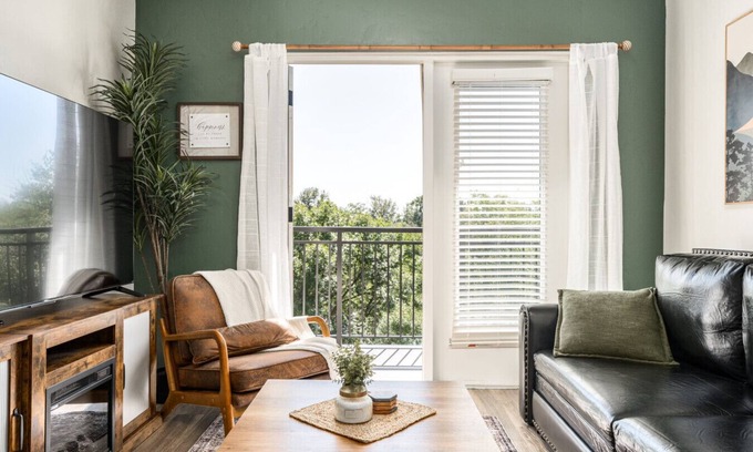 Boise Apartment | King Beds, Pool, Coffee Bar, Balcony