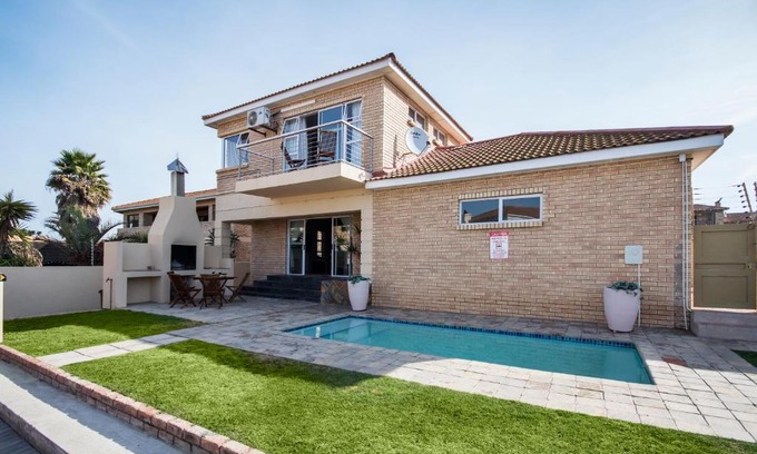 Bluewater Bay House | King Guest Lodge