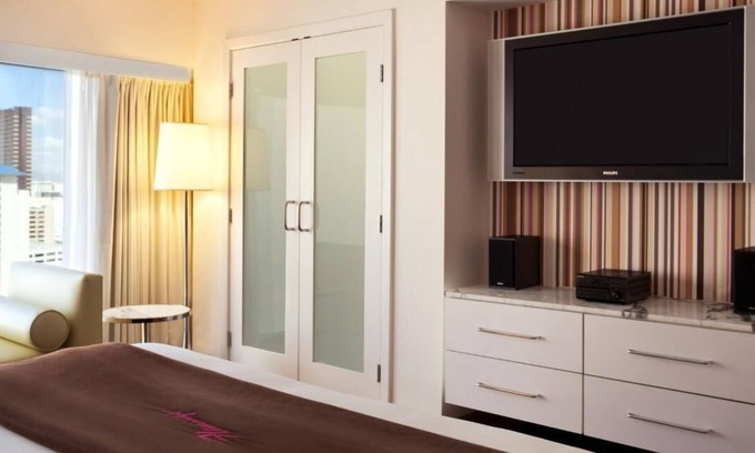 Las Vegas Strip Hotel | King Room at a Hotel