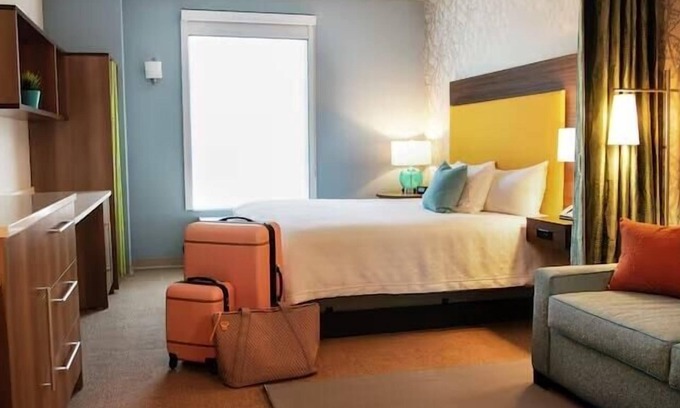 Winter Garden Apartment | King Studio Suite Near Speer Park ORL