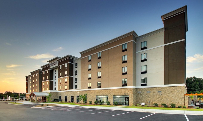 Rock Hill Condo | King Suite. Free Breakfast Buffet. Indoor Pool. Near Winthrop University!