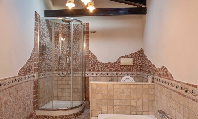 Arenella Apartment | King Suite with Panoramic Jacuzzi, Terrace, Kitchen, and 2 Bedrooms