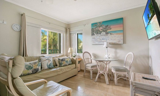 Bay Esplanade Condo | King Suite with water view