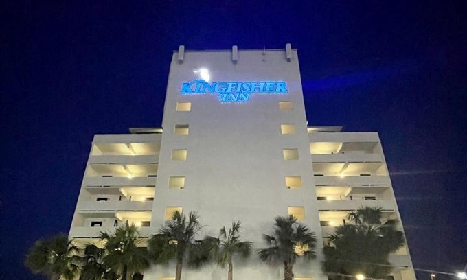 Garden City Hotel | Kingfisher Inn