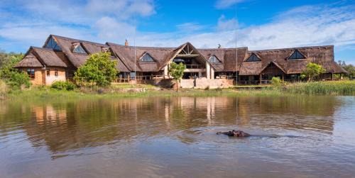Bela-Bela Cabin | Kingfisher Villa in Mabula Game Reserve