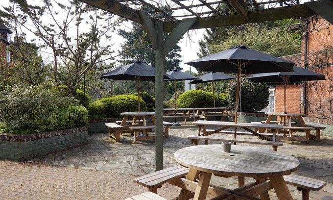 Westerham Hotel | Kings Arms Hotel Westerham by Greene King Inns