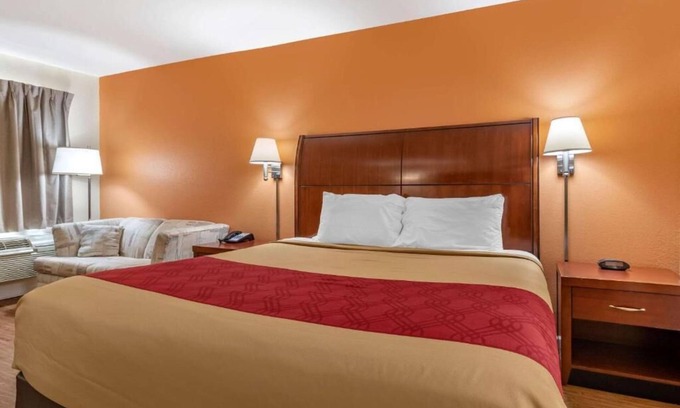 LaFayette Hotel | Kings Inn