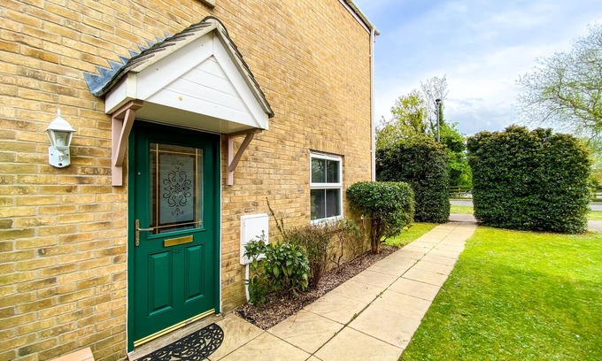 Huntingdon House | Kings Quarters - 4 Bedroom - Sapley Boutique Rooms