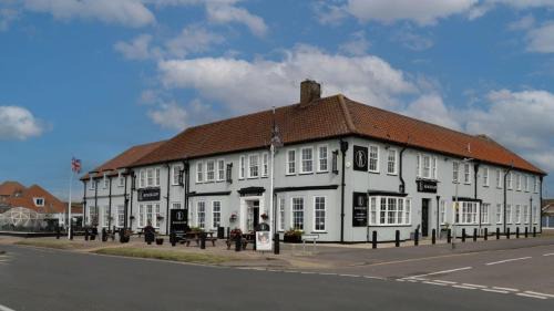 Holland-On-Sea Hotel | Kingscliff, BW Signature Collection