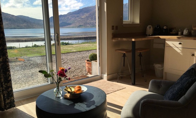 Glenelg Bed & Breakfast | Kirkton Bay House Bed and Breakfast