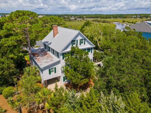 Debordieu Colony House | Kitchens Creek home by Peace Vacations