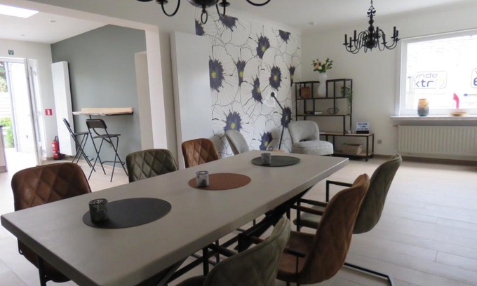Geel House | Kitrino