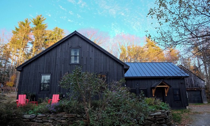 West Townshend House | Knole House: a true Vermont farmhouse escape
