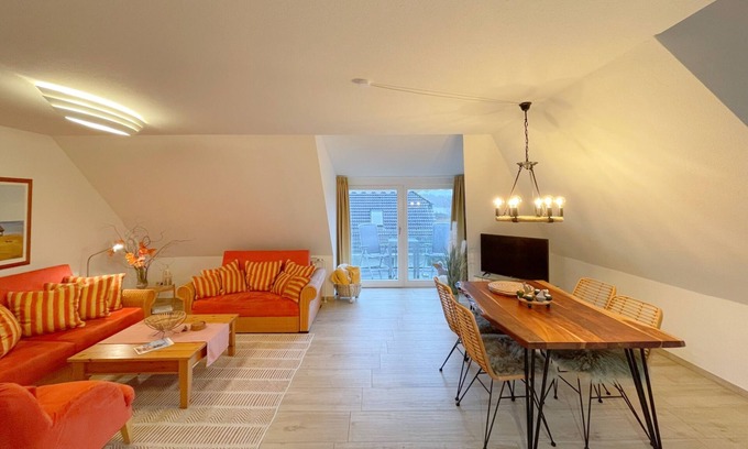 Koelpinsee Apartment | Komfortable Ferienwohnung mit 65qm, im Dachgeschoss, für 3 Personen