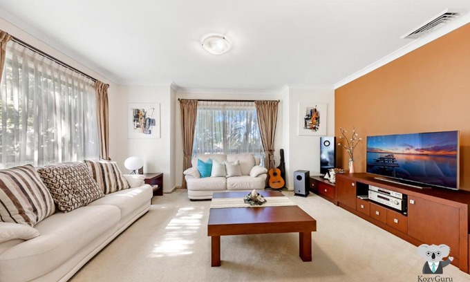 Westleigh House | KOZYGURU | Westleigh | Spacious Home with 4 Beds