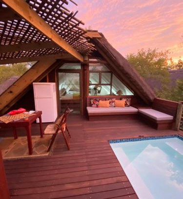 Marloth Park Ski Chalet | Kruger River Villas- Treetop Loft