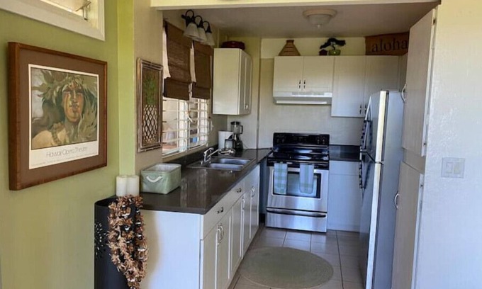 Aiea Apartment | KT Aloha with a viewn