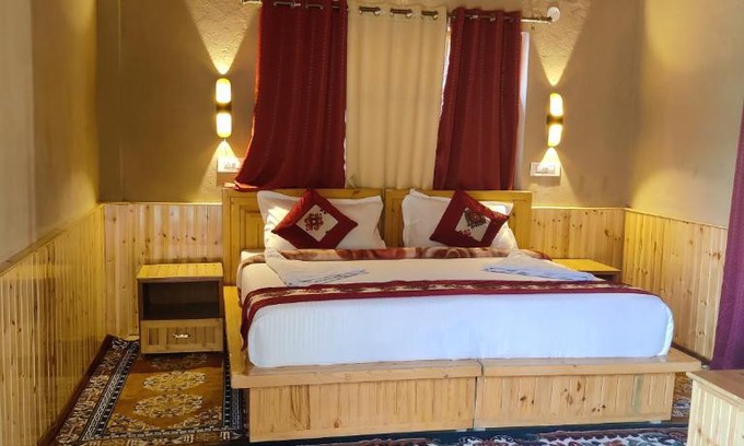 Tabo House | Kunzom Inn