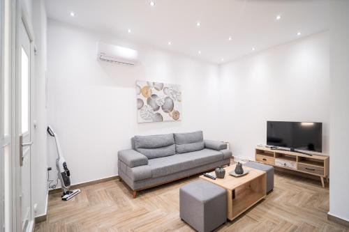 Chios Apartment | Kyra's Luxury Suites 4