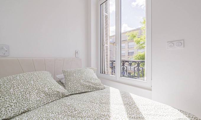 Coutures Apartment | L'Écrin d'Auguste - Reims