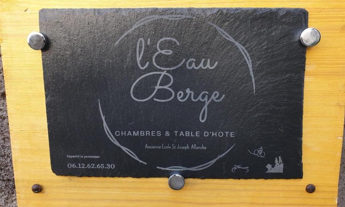 Allanche Bed & Breakfast | L'Eau Berge - Relais Motards - GTMC & Tour des Vaches B&B