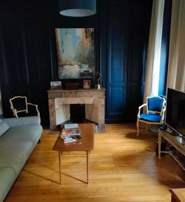 Villefranche-sur-Saone House | l elegant chambre chez moi