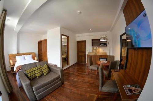 Huaraz House | La Aurora