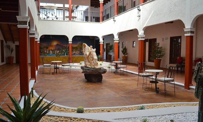 San Martin de las Piramides Hotel | La Casona Pirámides