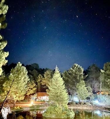 Riopar Ski Chalet | La cabaña del lago en ZAFIRO LAGUNAZO Parque Natural del Río Mundo