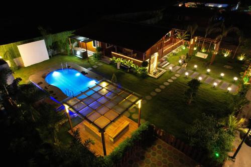 Chevella House | La Cabana, The Wooden Cottage