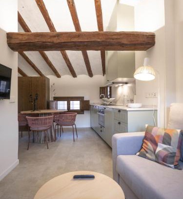 Albarracin Apartment | La casa amarilla apartamento enebro