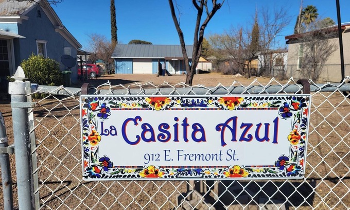 Tombstone Cottage | La' Casita Azul - Perfect place for your Tombstone getaway