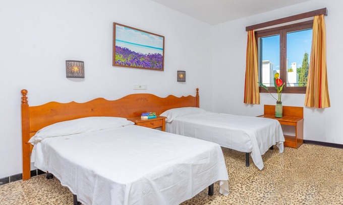 Cala d'Or Hotel | LA CEIBA HAB. ESTANDAR - Cozy hostel near the beach. Free Wifi