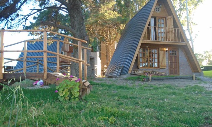 Claromeco House | La Felicidad