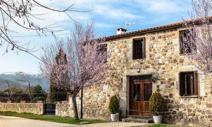 Sotillo del Rincon House | La Lastra Casa Rural