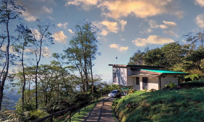 Paramo Cabin | La Lechuza Cabin